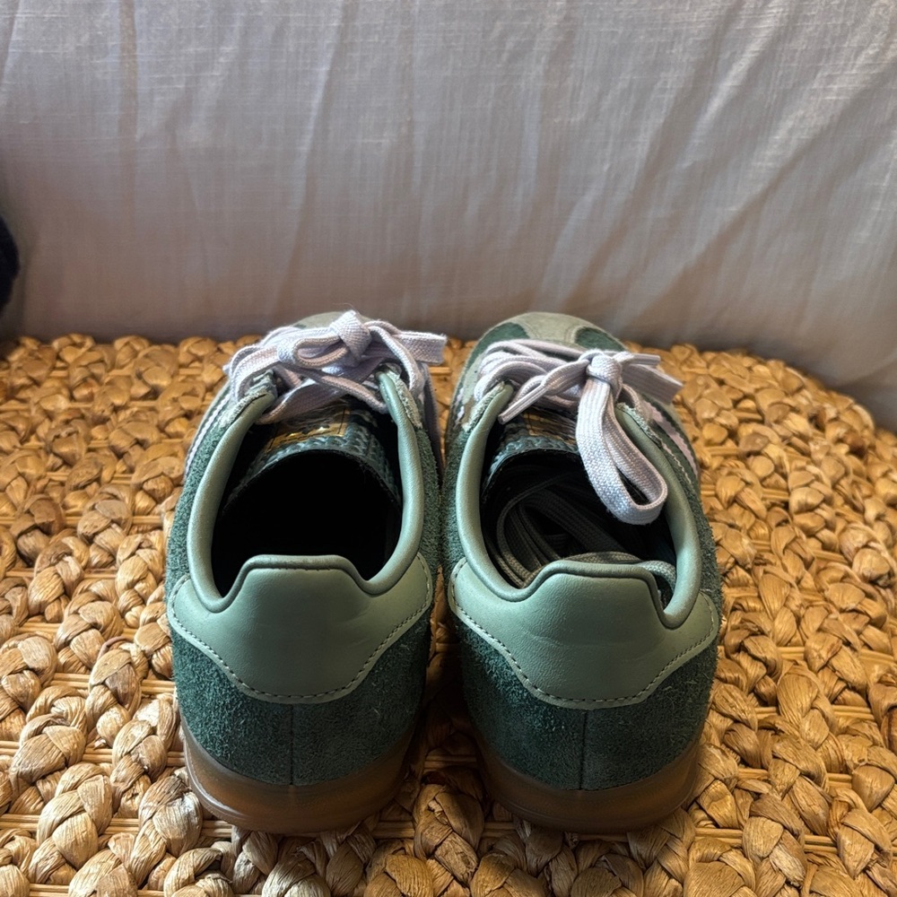 Adidas Gazelle Sneakers in Green and White - Picture 3 of 5
